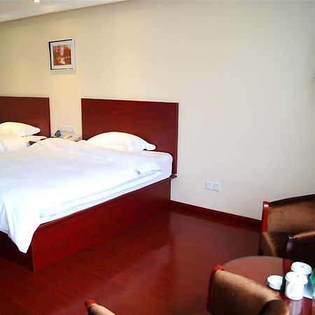 Greentree Inn Yunnan Lijiang Qixing Street Express Hotel Екстер'єр фото
